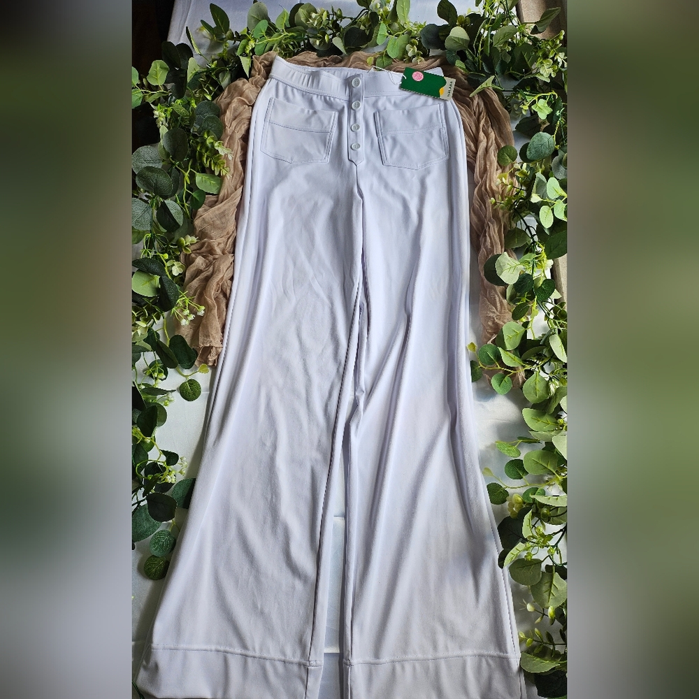 Halara NWT white straight/wide leg pants sz medium-tall